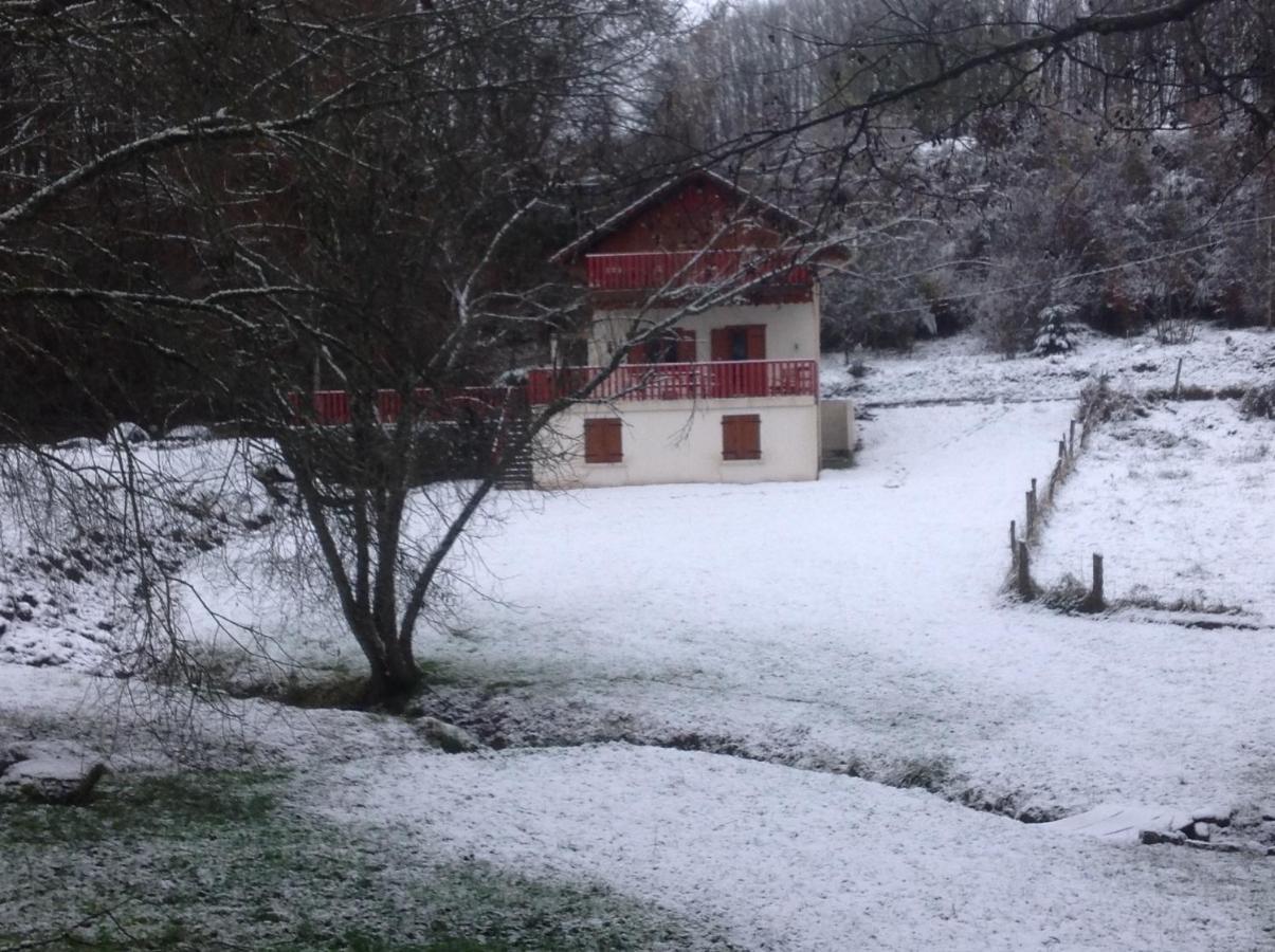 Gite Du Creux De La Goutte Xertigny Kültér fotó