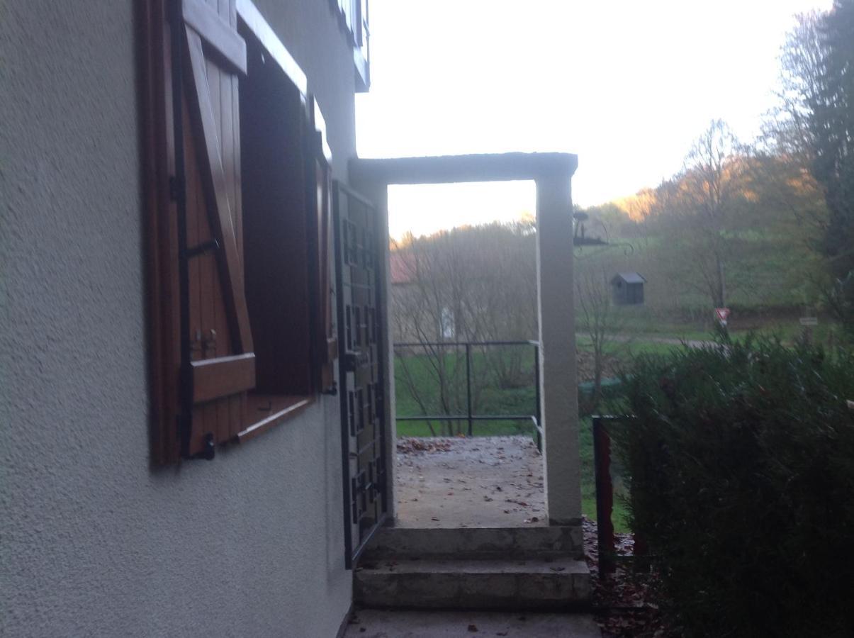Gite Du Creux De La Goutte Xertigny Kültér fotó